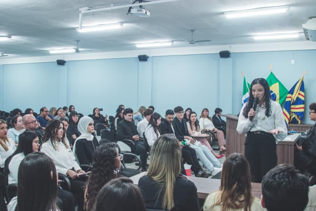 Excelência do Direito da UNIGRAN Capital se consolida com aprovação na OAB antes da formação