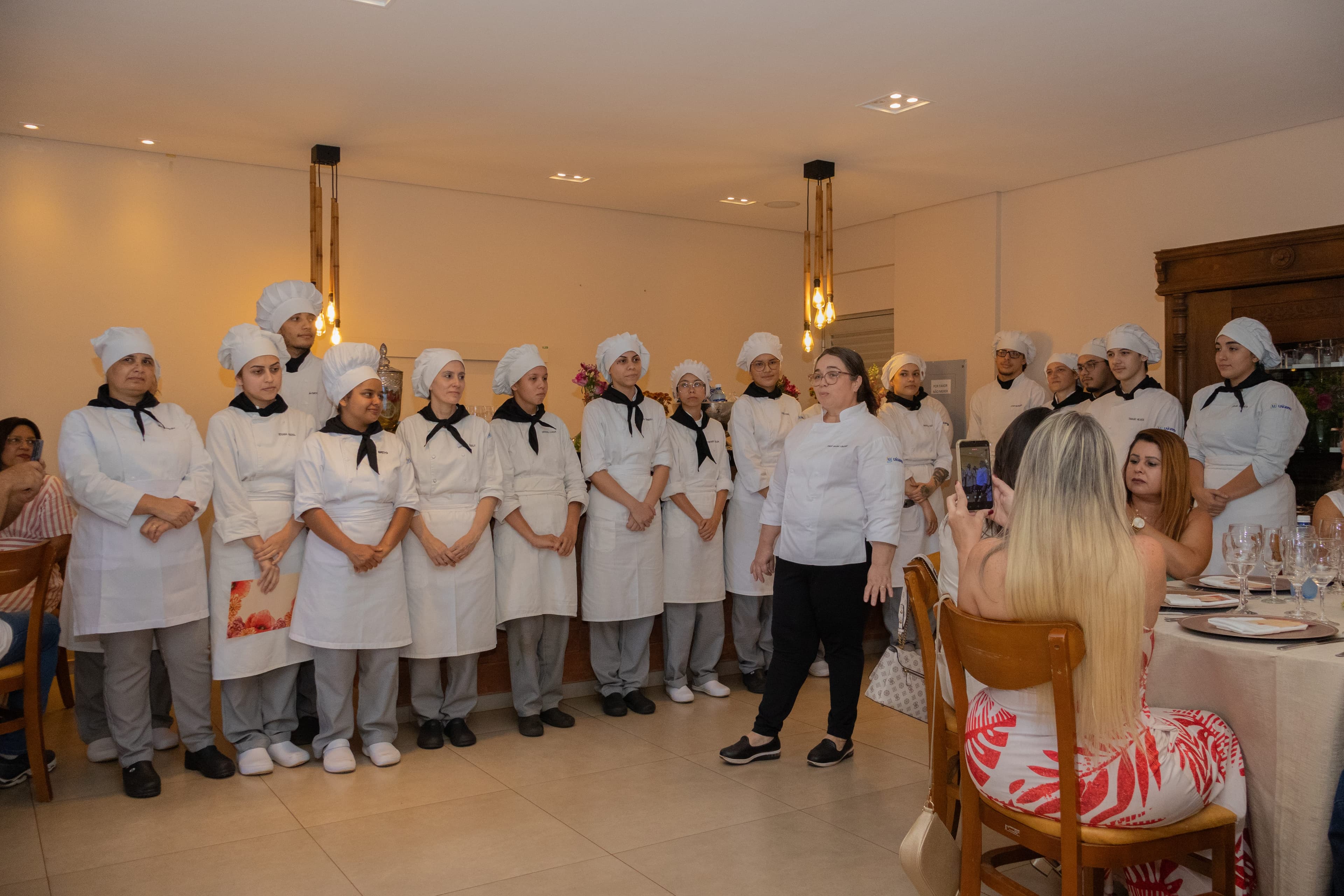 TCC de Gastronomia inspirado na Primavera transforma sabores e sentidos na UNIGRAN