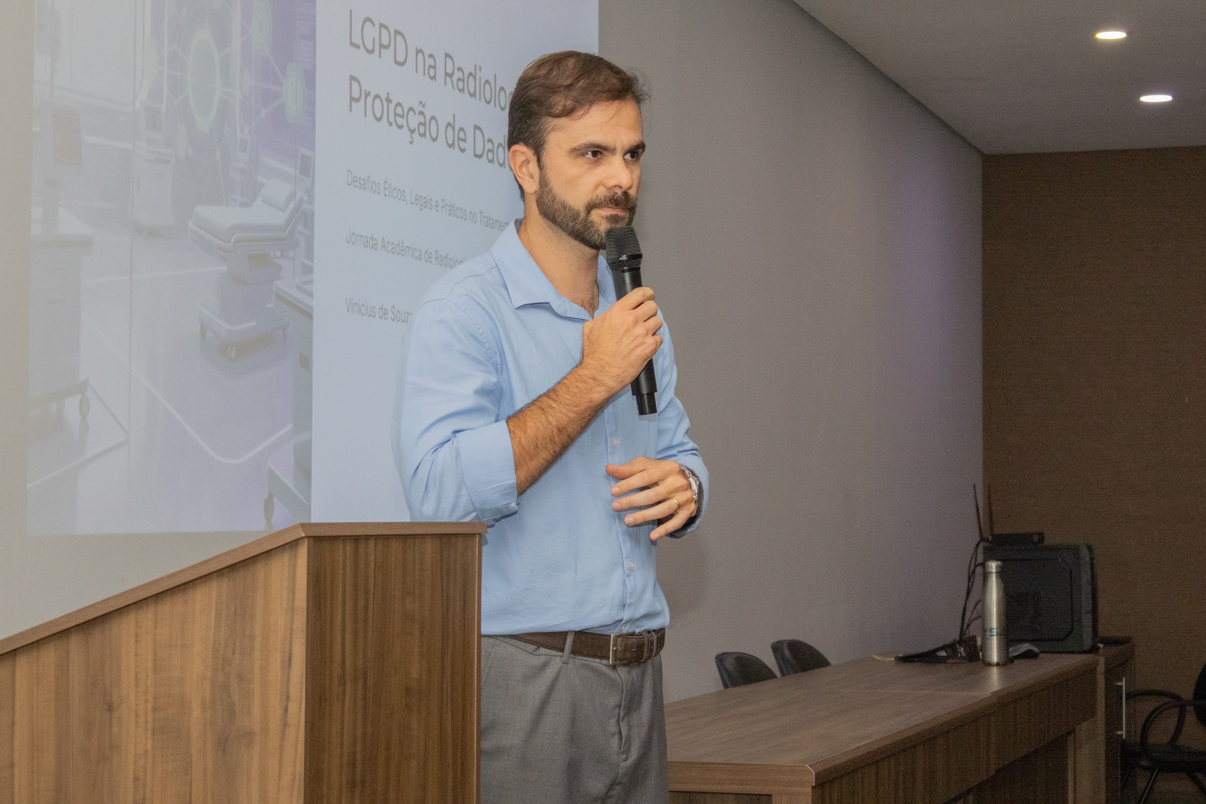 Transformação digital aumenta eficiência e reforça humanização no cuidado, diz especialista em evento de Radiologia